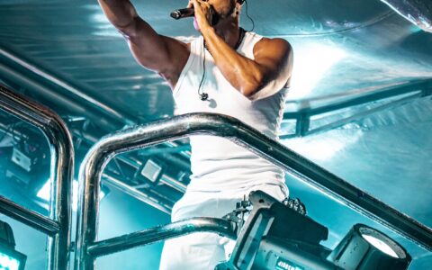 Imagem do post Parangolé agita 2º dia da Micareta de Feira de Santana com Lincoln Senna à frente da banda