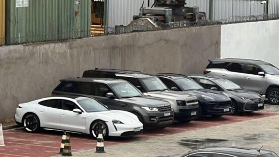 Camaçari: PF apreende carros de luxo durante operação que apura desvios durante pandemia