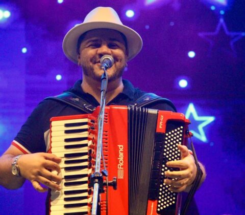 Imagem do post Fábio Carneirinho abre série de shows no São João da Bahia