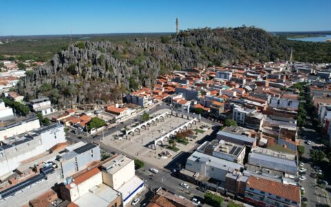 Imagem do post Governo do Estado reforça saúde de Bom Jesus da Lapa com entrega de equipamentos