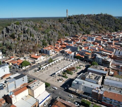 Imagem do post Governo do Estado reforça saúde de Bom Jesus da Lapa com entrega de equipamentos