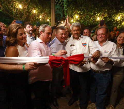 Imagem do post Governo Jerônimo entrega obras de infraestrutura e educação em Tanhaçu