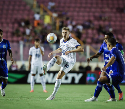 Imagem do post Com time alternativo, Bahia vacila e é superado pelo Confiança na Copa do Nordeste