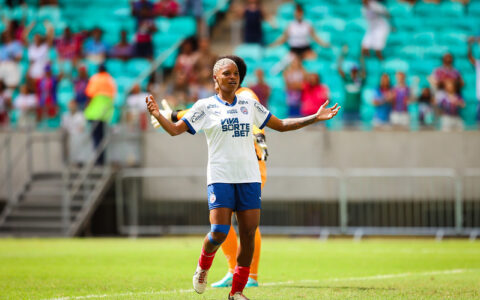 Imagem do post Hat-trick de Rhaizza garante triunfo do Bahia na Fonte e deixa time perto de feito histórico