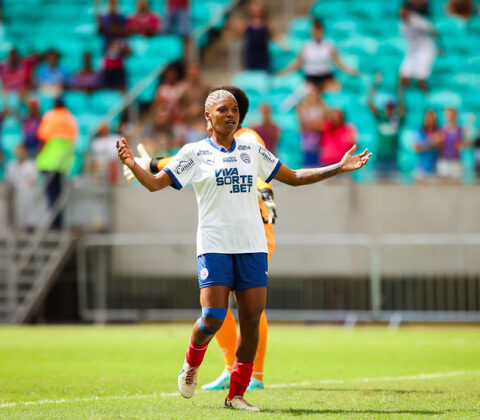 Imagem do post Hat-trick de Rhaizza garante triunfo do Bahia na Fonte e deixa time perto de feito histórico