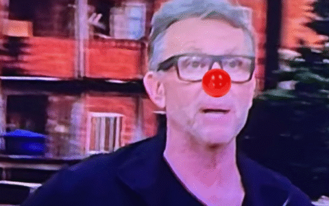 Imagem do post Memphis Depay ironiza Neto com nariz de palhaço após ser chamado de “otário”