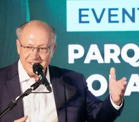 Imagem do post Alckmin critica sobretaxa de 50% dos EUA sobre aço e alumínio: “Prejudica o mundo inteiro”