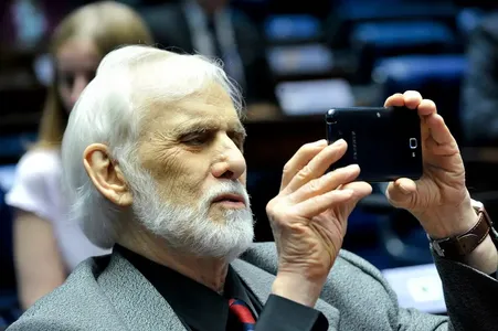 Morre ator Francisco Cuoco, ícone da TV brasileira, aos 91 anos