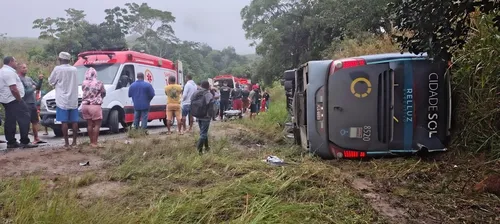 Tragédia: acidente com ônibus na BA-120 deixa três mortos