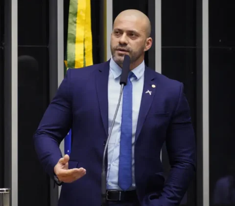 Imagem do post Moraes determina que Daniel Silveira seja submetido a perícia médica 