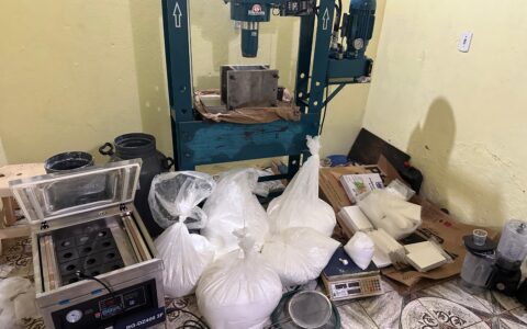 Imagem do post Laboratório de drogas é descoberto e desarticulado pela PM em Monte Gordo