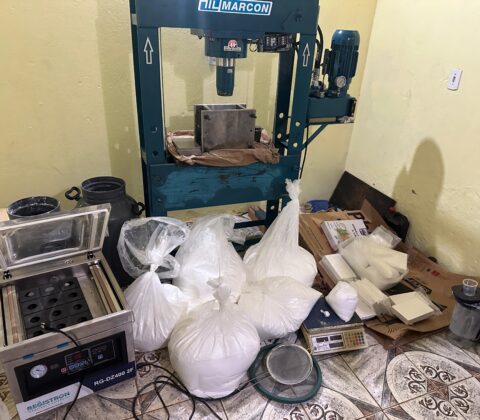 Imagem do post Laboratório de drogas é descoberto e desarticulado pela PM em Monte Gordo