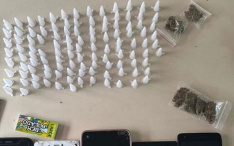 Imagem do post Homem é preso com drogas e munições na periferia de Salvador