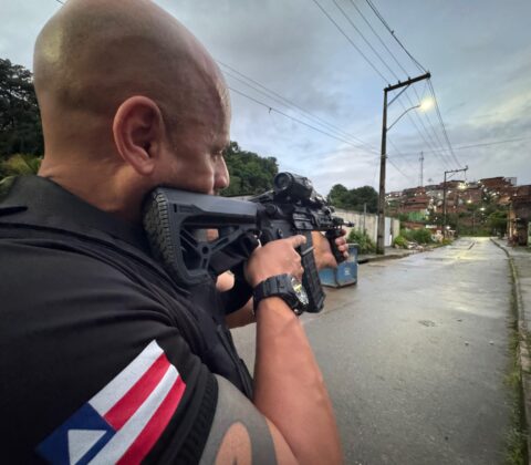 Imagem do post Megaoperação Pertinaz prende 12 criminosos por tráfico e homicídios na Bahia