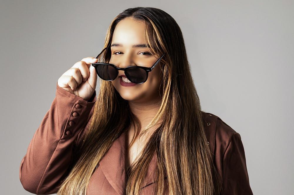 Alyce Araujo mergulha no clima de São João