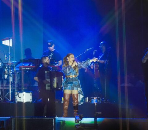 Imagem do post Simone Mendes leva sertanejo romântico ao palco do Parque de Exposições, em Salvador