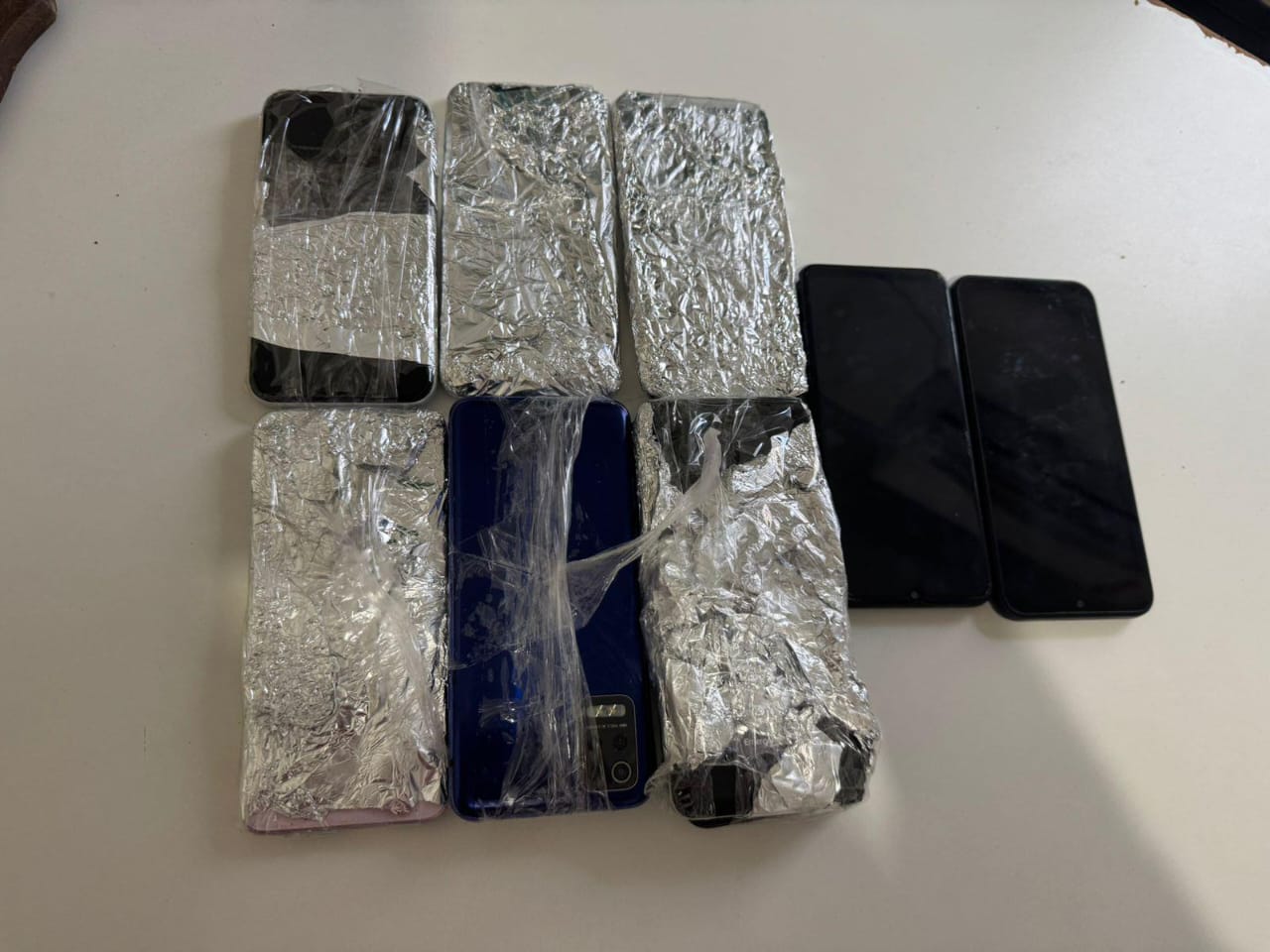 Polícia recupera 46 celulares furtados no São João da Bahia; saiba onde retirar o seu