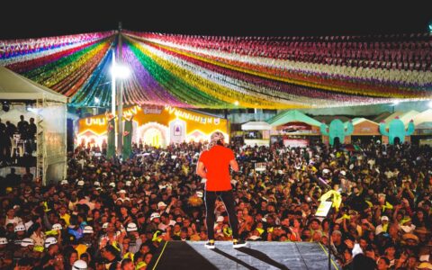 Imagem do post Abertura do Camaforró 2025 reúne talento de artistas locais e nacionais no palco principal