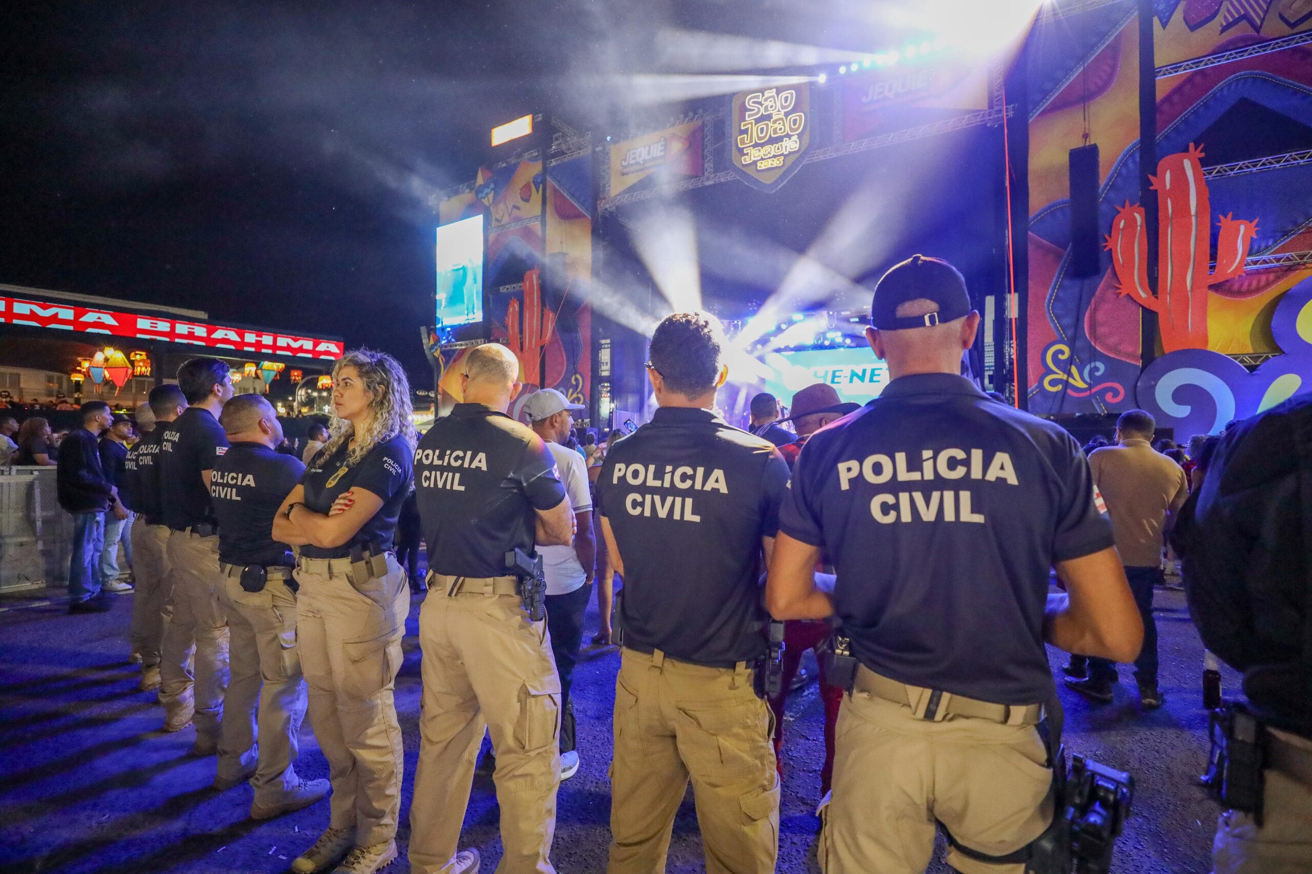 Campanha da Polícia combate assédio e violência contra mulheres em Jequié