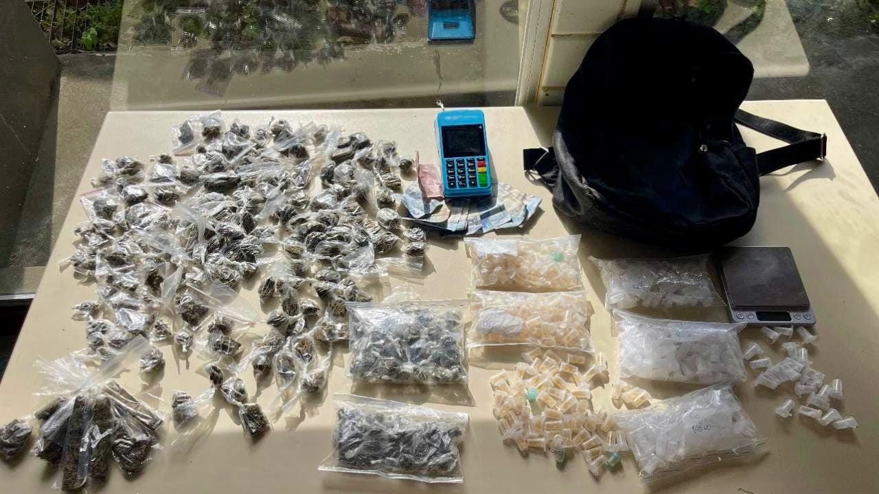 Suspeito de tráfico é preso pela PM na Liberdade