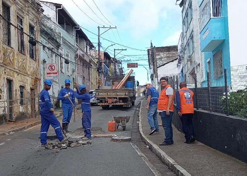 Após desabamento, casarão histórico em Santo Antônio Além do Carmo será demolido