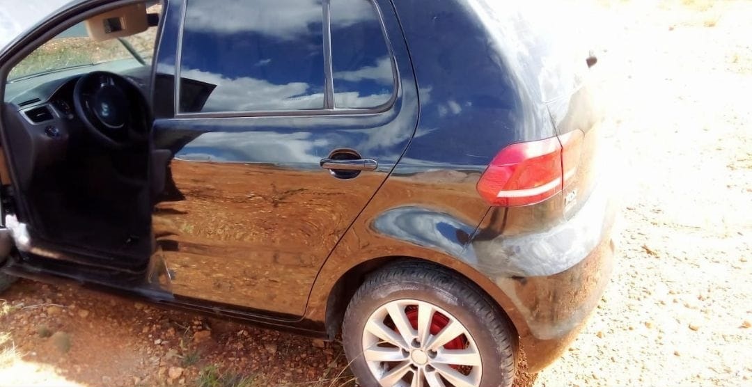 Carro furtado é recuperado pela Polícia Militar em Itaquara