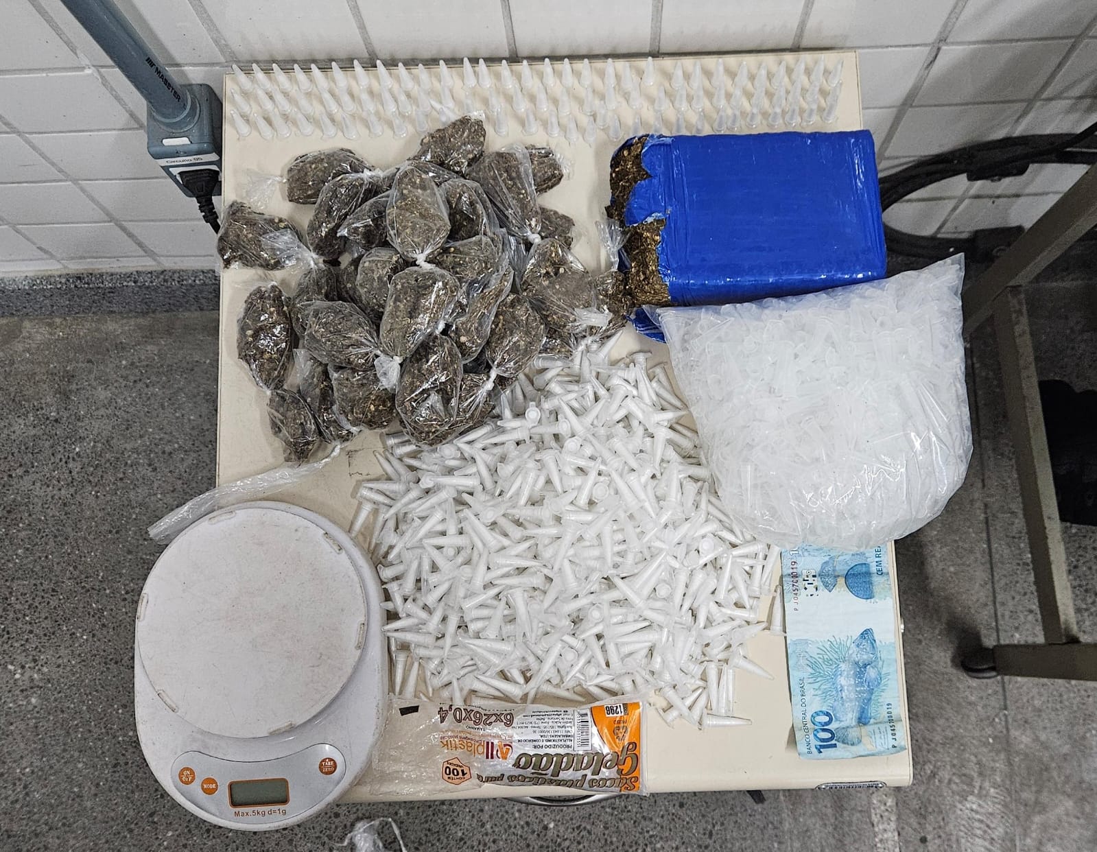 Suspeito de tráfico é preso pela Polícia Militar em Jequié