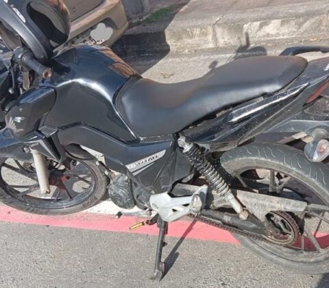 Imagem do post Homem é preso com moto roubada na Avenida Paralela