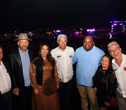 Imagem do post Governador participa de abertura do Pedrão em Eunápolis