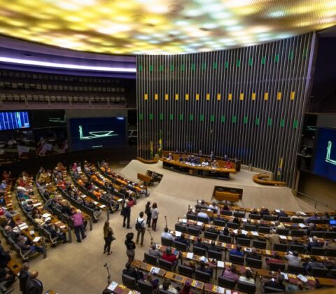 Imagem do post Câmara aprova urgência para criação da Bancada Cristã