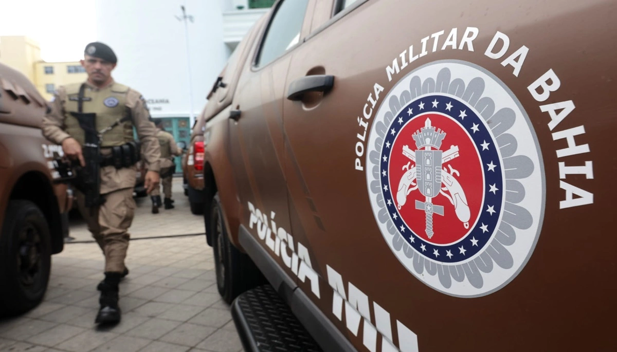 Homem é executado a tiros em frente à Estação da Lapa, em Salvador