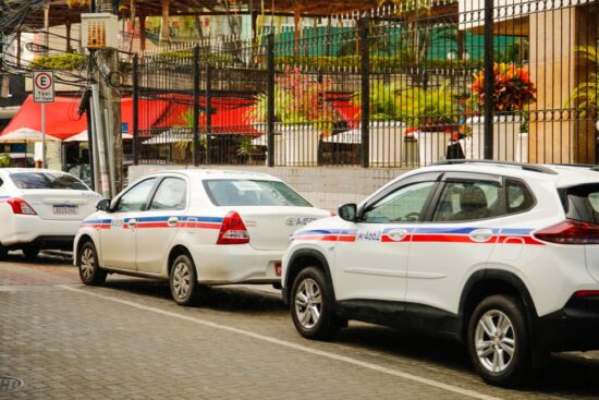 Governo Federal anuncia isenção de taxa para taxistas