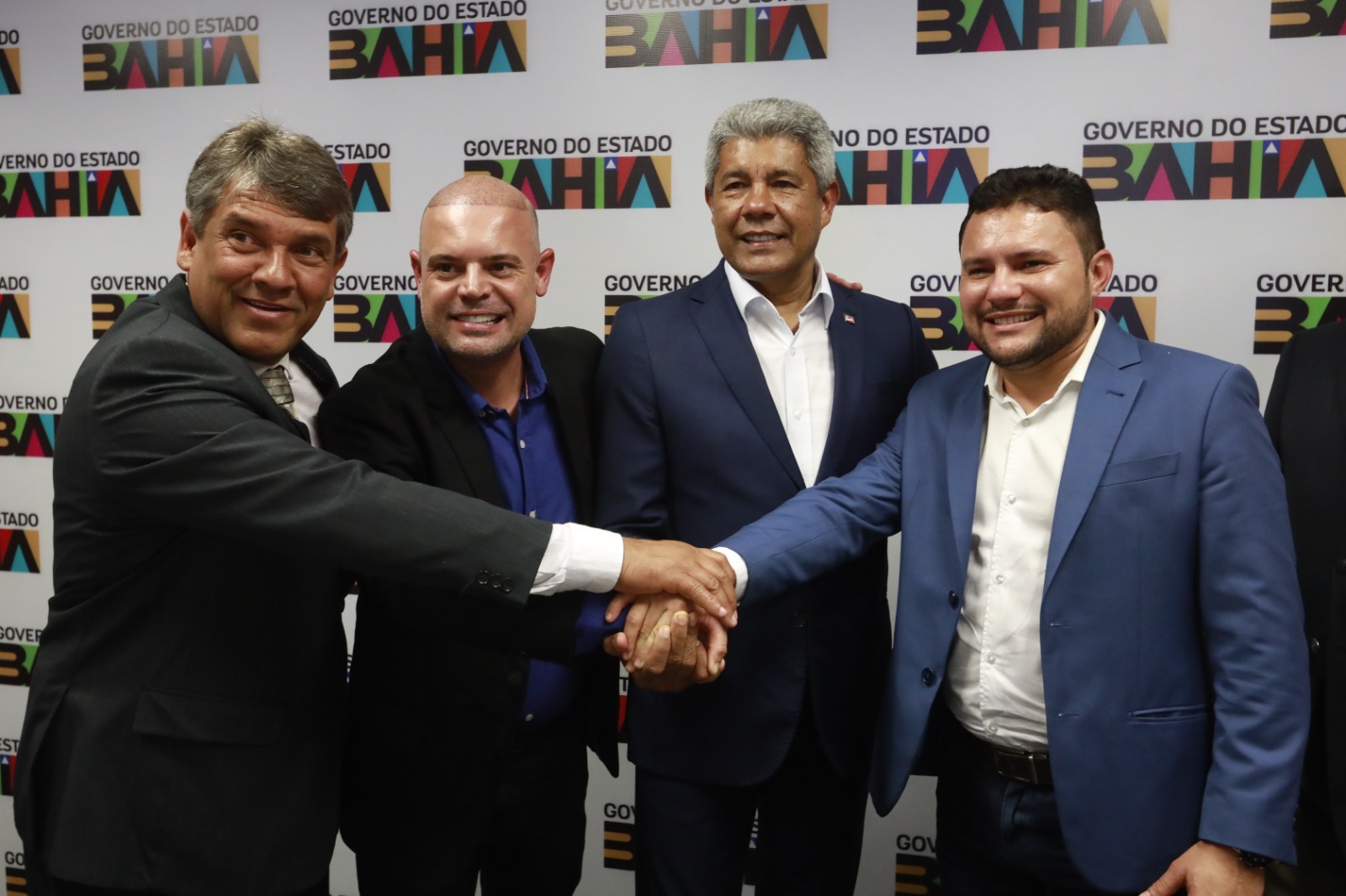 Governo estadual anuncia novos investimentos e entrega de veículos para Serra Preta
