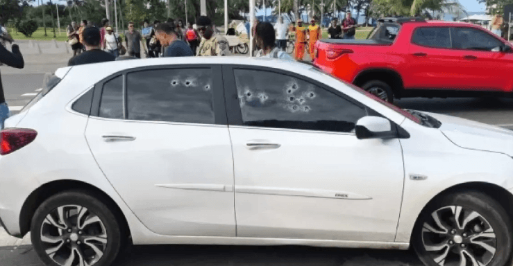 Homem é alvejado com 20 tiros em frente a supermercado de Piatã