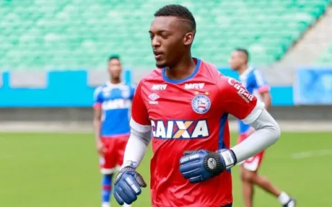 Imagem do post Racismo no futebol baiano: Goleiro do Bahia de Feira é alvo de ataques e FBF repudia ação