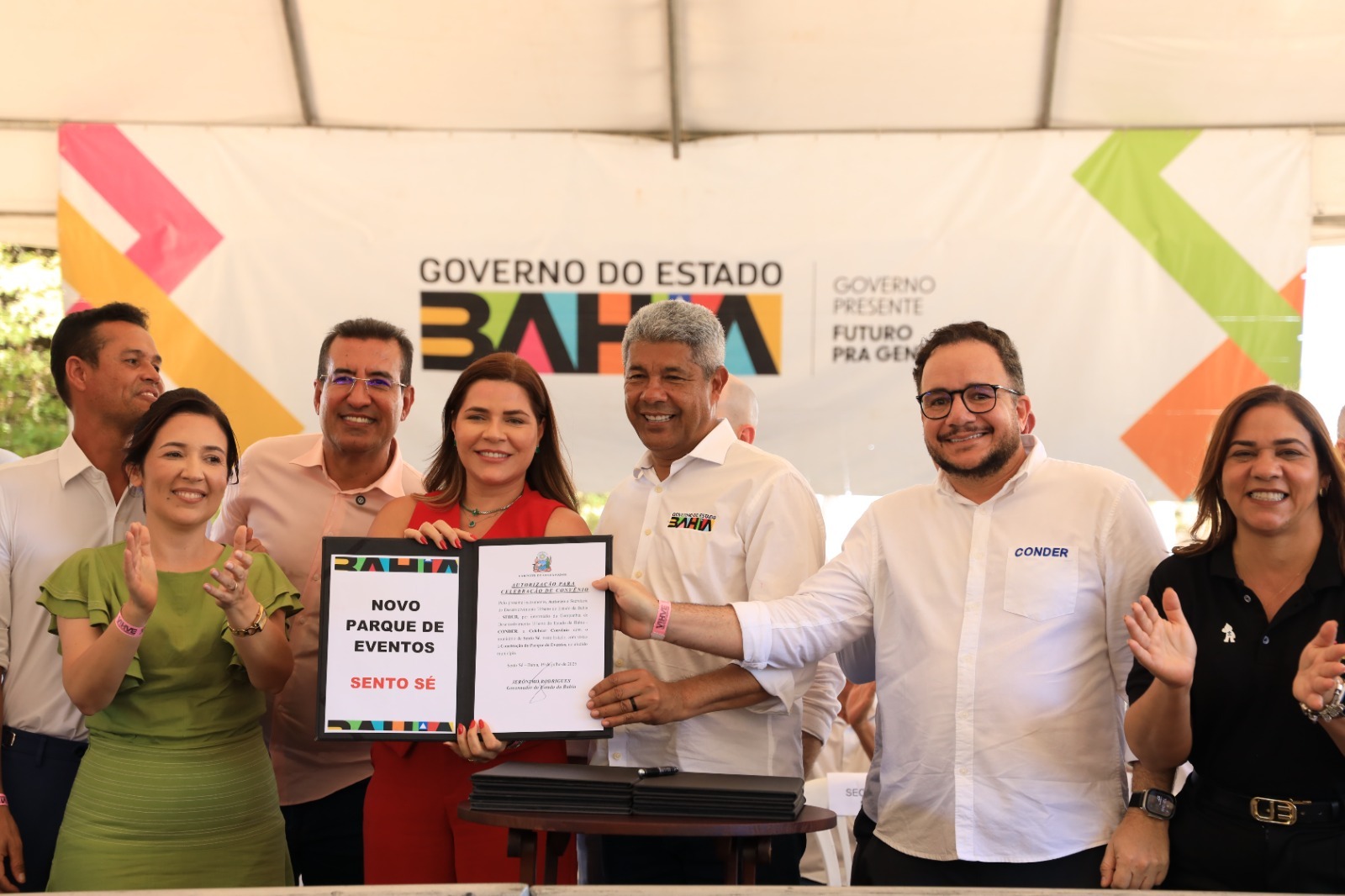 Governo do Estado entrega novas obras e fortalece educação, saúde e infraestrutura em Sento Sé