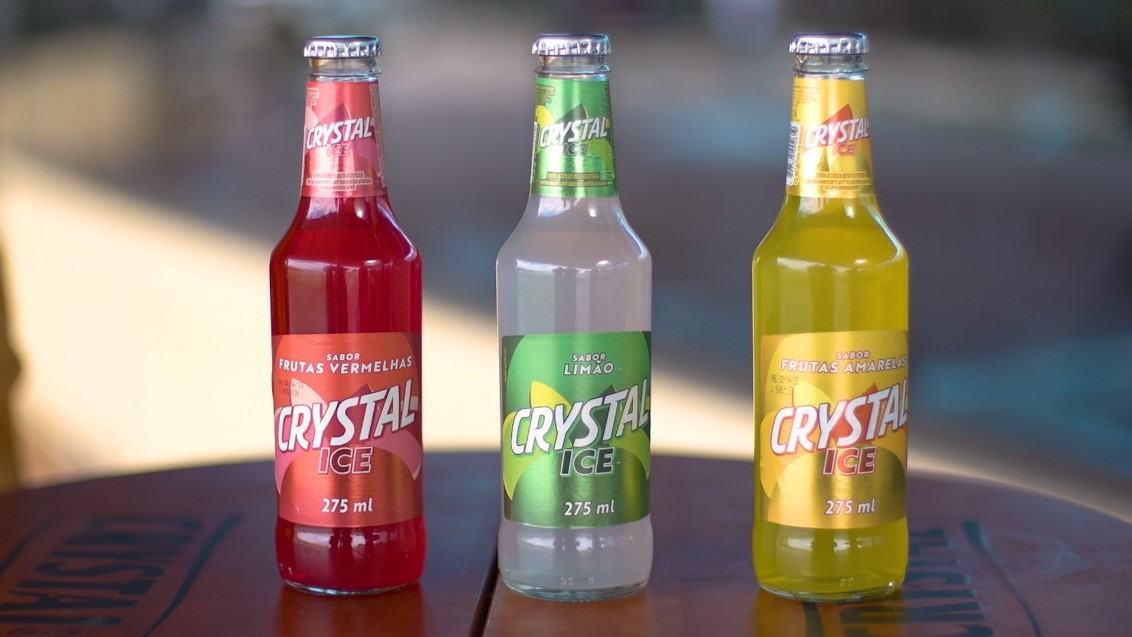 Crystal celebra 30 anos com embalagem comemorativa e reforça sua conexão com o interior do Brasil