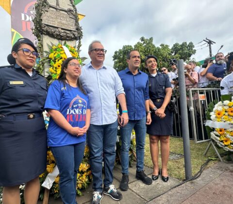 Imagem do post “Povo baiano é de luta e resiste a qualquer tirania”, diz Carlos Muniz no Dois de Julho