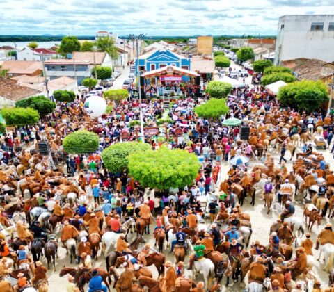 Imagem do post Jerônimo reforça investimentos em Cipó e Souto Soares com pacote de obras e entregas em saúde, educação e infraestrutura