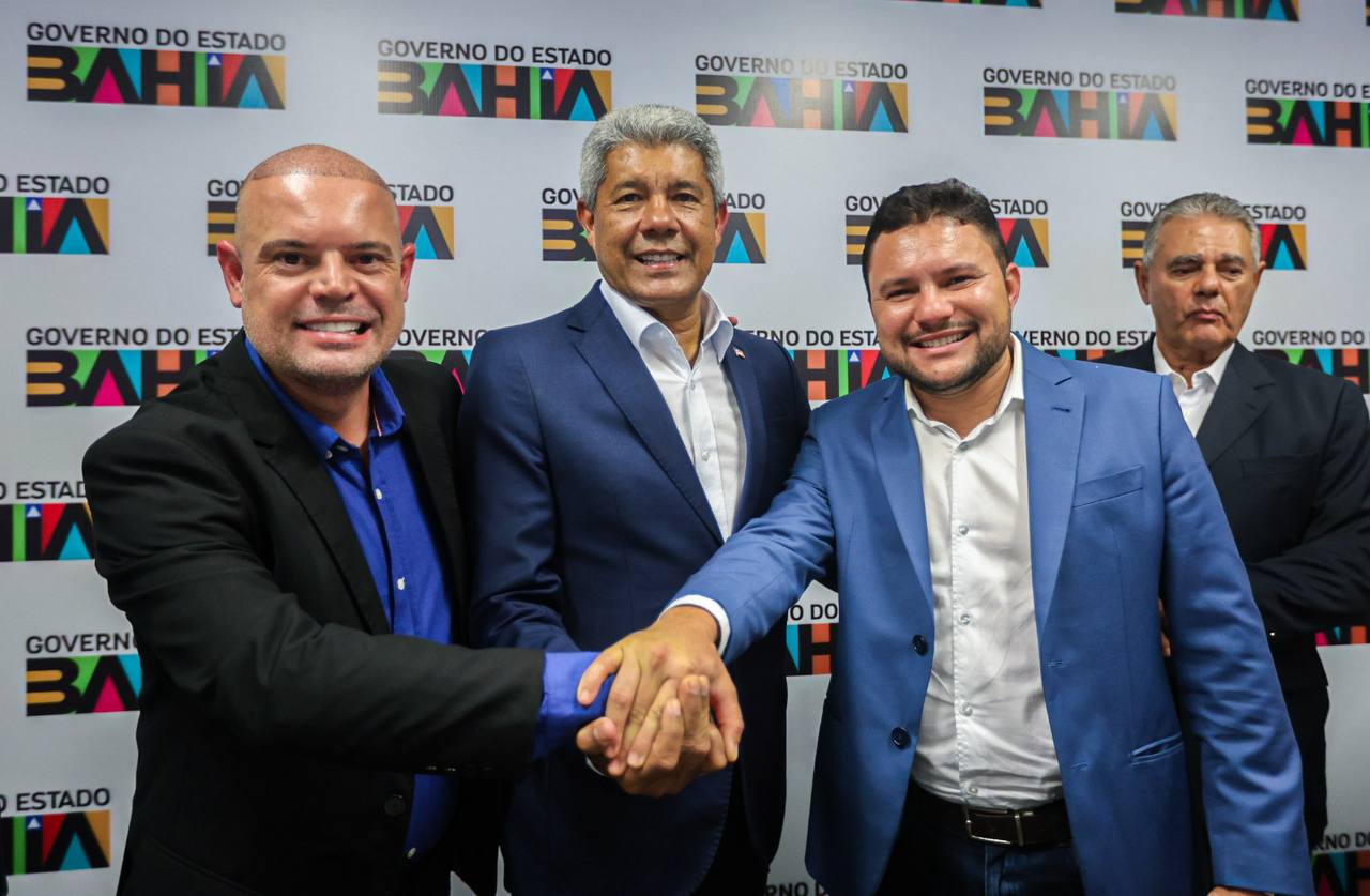 Prefeito que votou com ACM Neto se declara “soldado” de Jerônimo Rodrigues