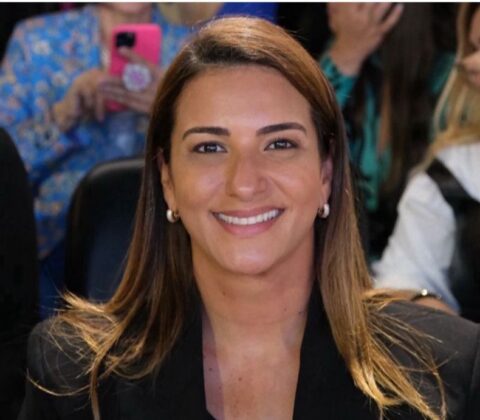 Imagem do post Deputada denuncia agressão a caminhoneira por manifestantes indígenas na Bahia