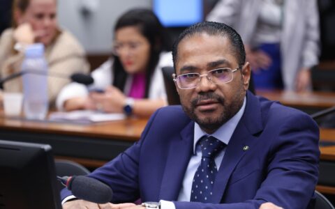 Imagem do post Marinho quer isenção penal para agentes de saúde em vistorias sanitárias