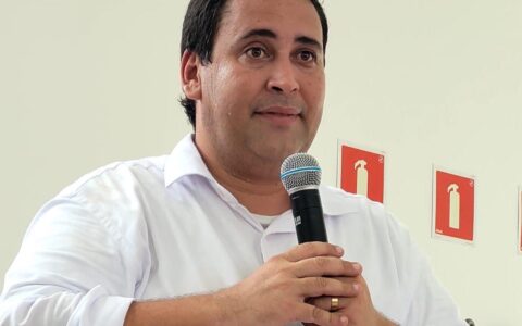 Imagem do post Éden critica ACM Neto por silêncio em “Tarifaço” de Trump apoiado por Bolsonaro