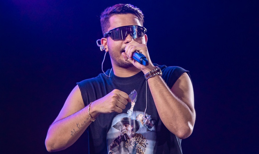 Mikael Santos embala público com shows na Bahia, Alagoas e Sergipe neste fim de semana