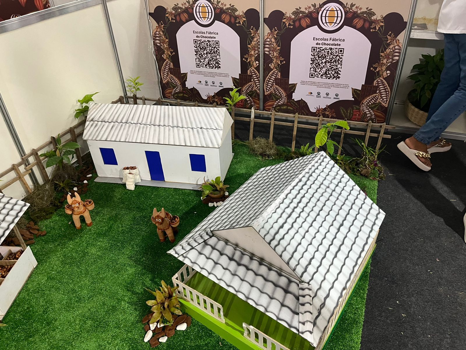 Minifábrica de chocolate encanta visitantes no Chocolat Festival Bahia