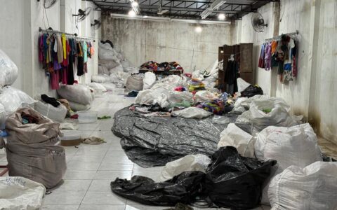 Imagem do post Operação contra pirataria e crimes contra o consumidor apreende celulares, arma de fogo e roupas falsificadas