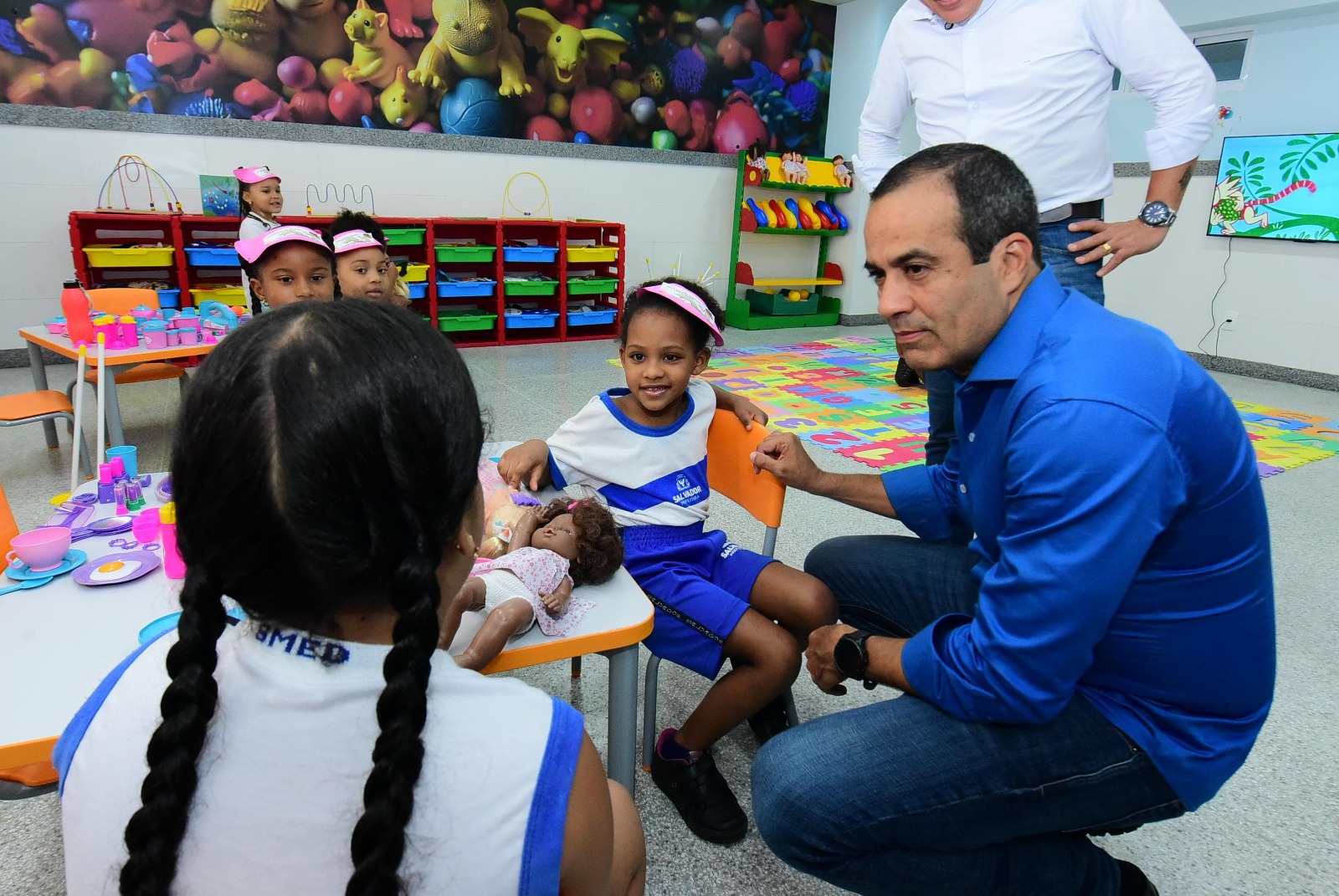Prefeitura reinaugura escola em Dom Avelar com capacidade para mais de 1 mil alunos e 18 salas climatizadas