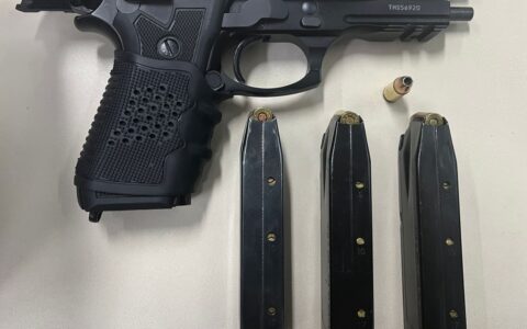 Imagem do post PM prende falso policial penal com arma e carro adulterado em Periperi