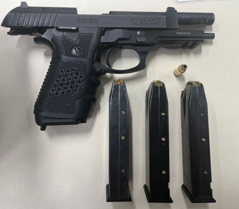 Imagem do post PM prende falso policial penal com arma e carro adulterado em Periperi