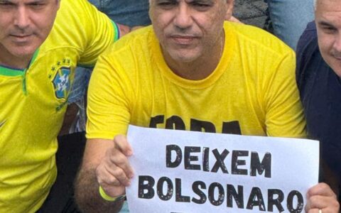 Imagem do post Multidão toma Farol da Barra em protesto contra Moraes e STF